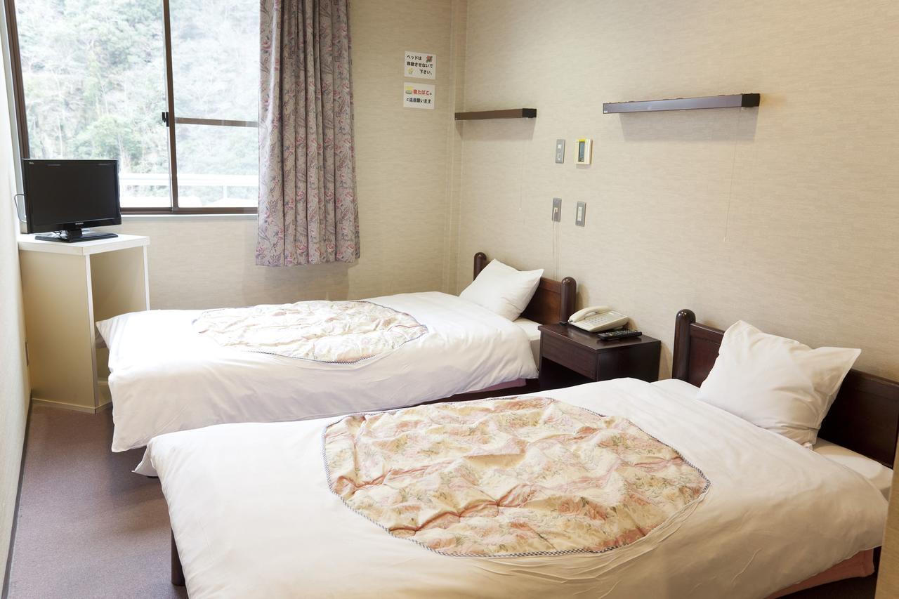 Yuzuruhaso Hotel Minamiavadzsi Kültér fotó