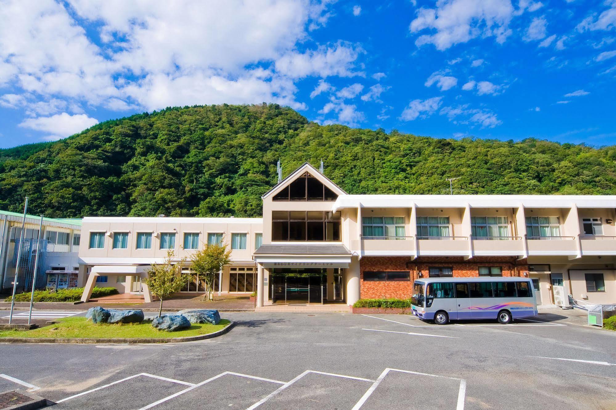 Yuzuruhaso Hotel Minamiavadzsi Kültér fotó