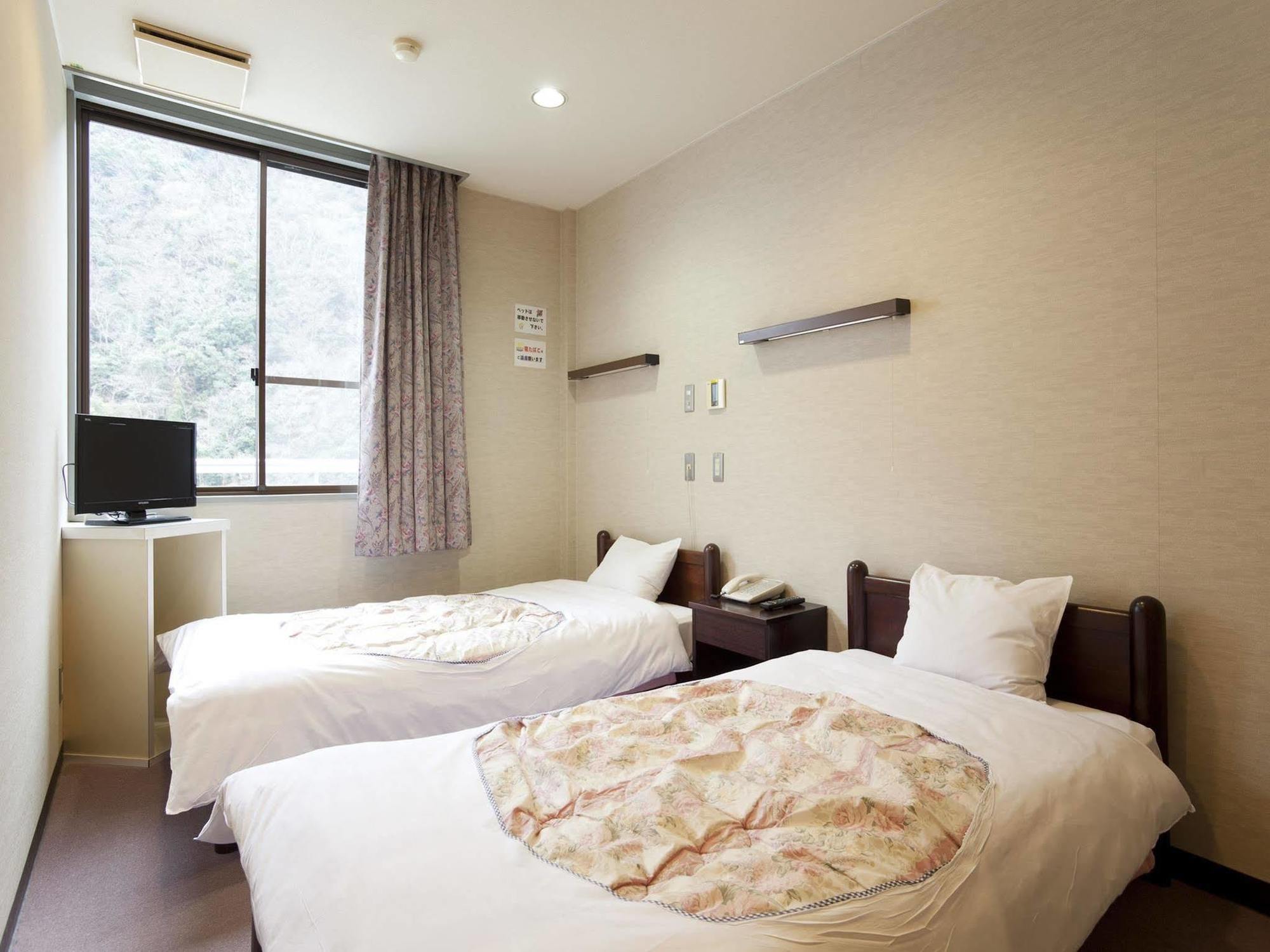 Yuzuruhaso Hotel Minamiavadzsi Kültér fotó